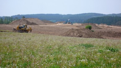 Plochy kácovského golfového hřiště